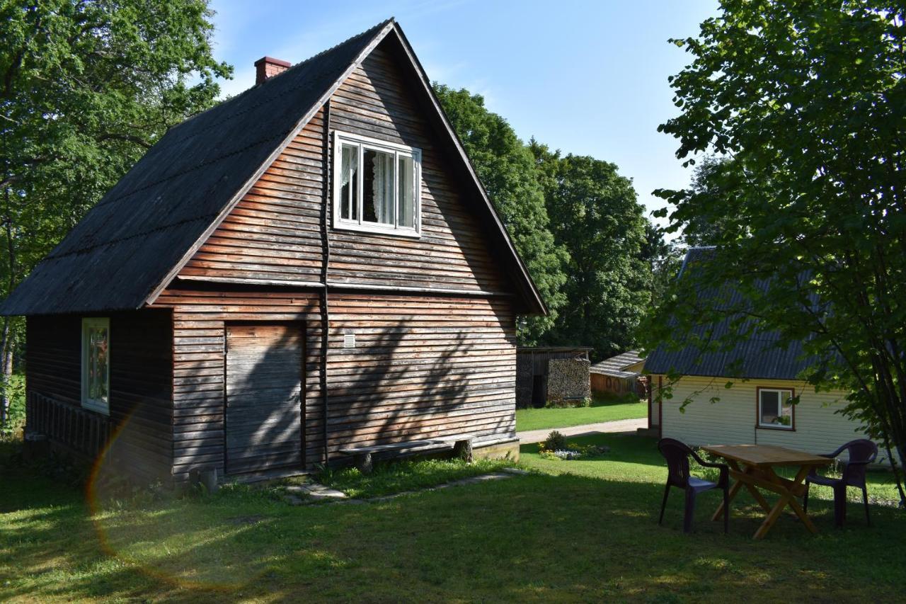 Joeniidu Holiday House Trolla Eksteriør billede